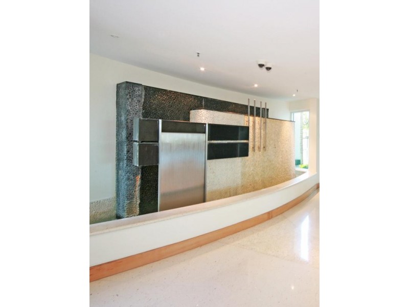 60/326 Marine Parade, Labrador QLD 4215