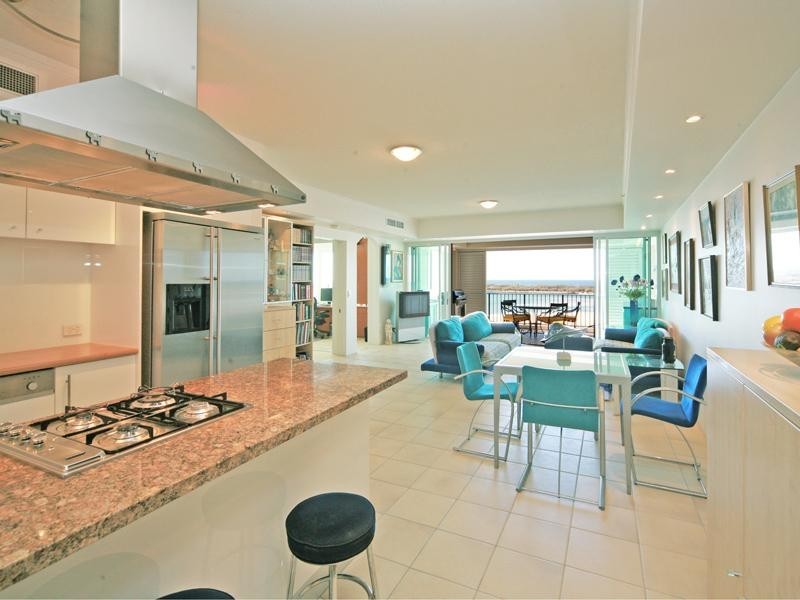 60/326 Marine Parade, Labrador QLD 4215