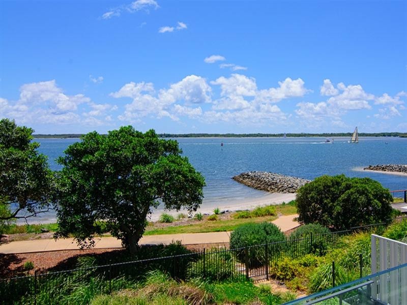 7206/323 Bayview Street, Hollywell QLD 4216