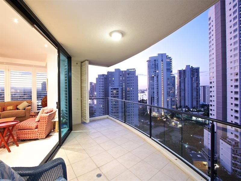 26/11 Peak Avenue, Main Beach QLD 4217