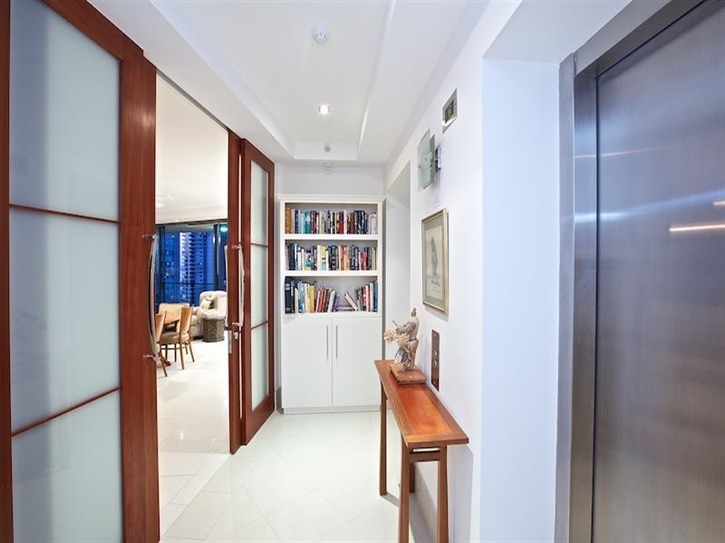 26/11 Peak Avenue, Main Beach QLD 4217