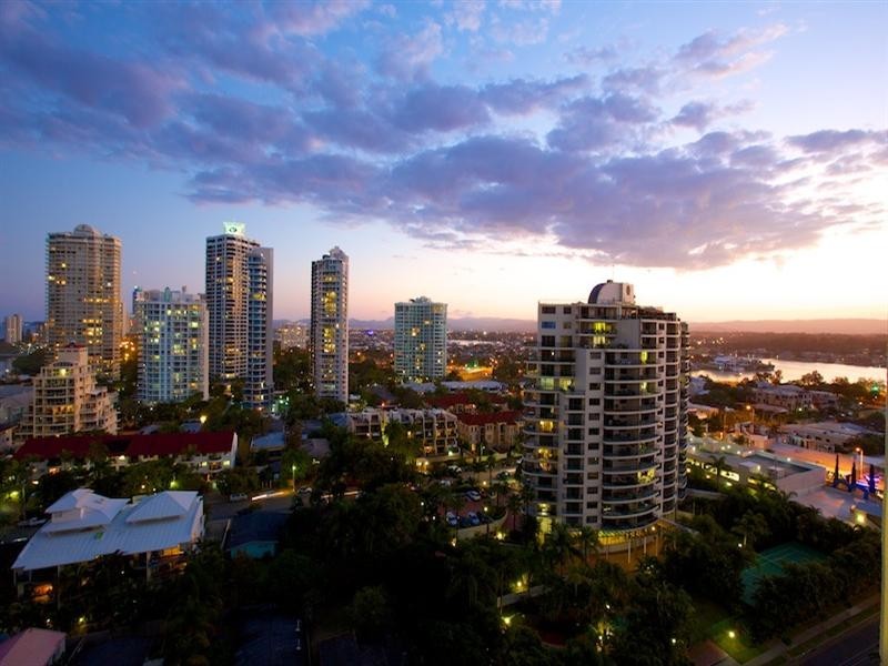 26/11 Peak Avenue, Main Beach QLD 4217