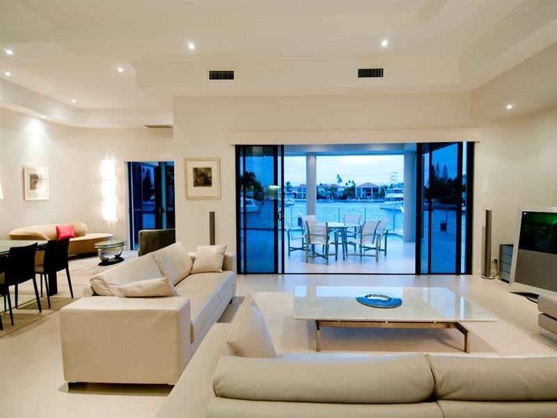 33 The Peninsula, Sovereign Islands QLD 4216