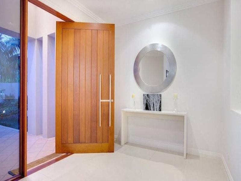 33 The Peninsula, Sovereign Islands QLD 4216