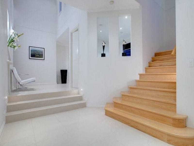 33 The Peninsula, Sovereign Islands QLD 4216