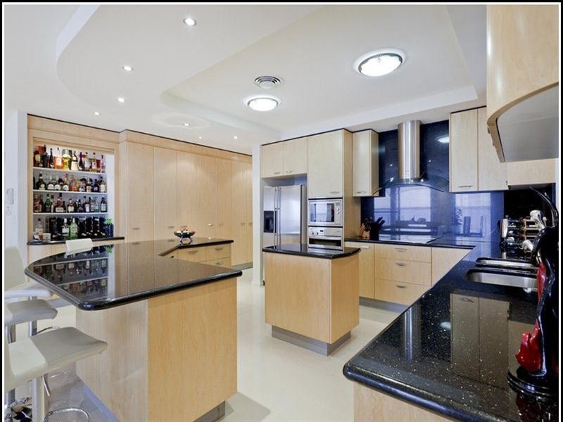 37 King Arthurs Court, Sovereign Islands QLD 4216