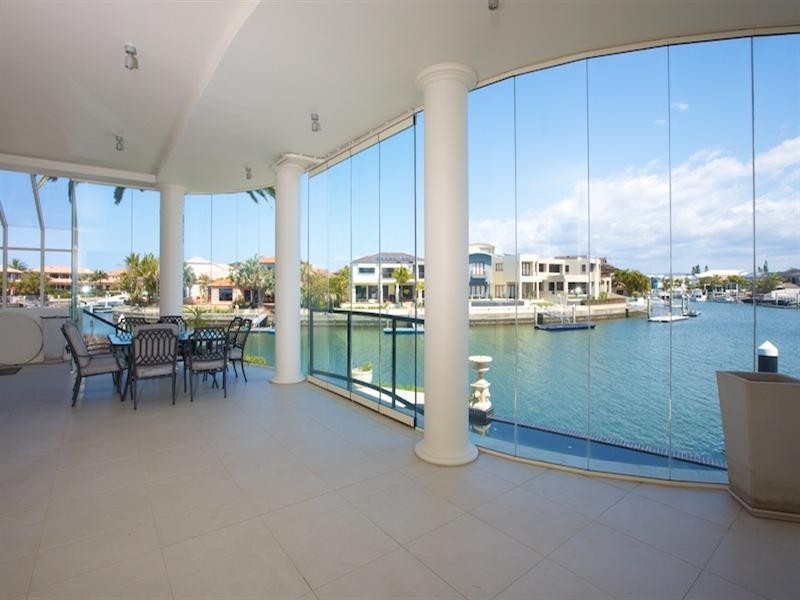 64 King Charles Drive, Sovereign Islands QLD 4216