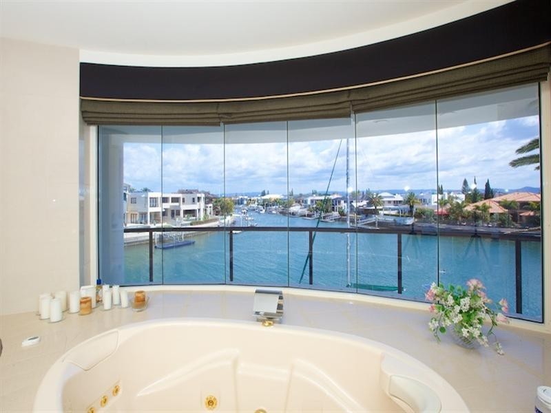 64 King Charles Drive, Sovereign Islands QLD 4216