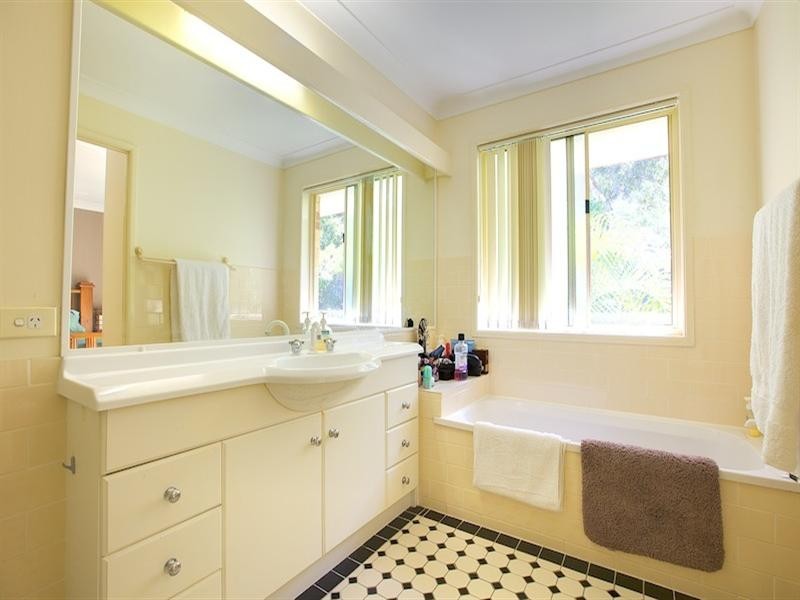 186/125 Hansford Road, Coombabah QLD 4216