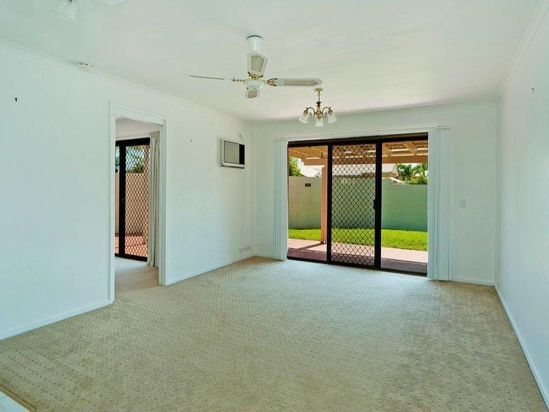 100 Oxley Drive, Paradise Point QLD 4216