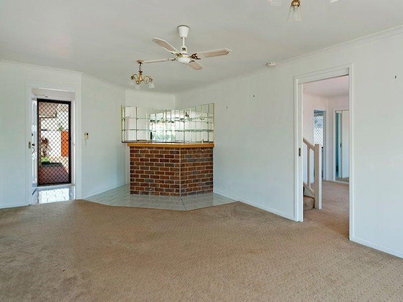 100 Oxley Drive, Paradise Point QLD 4216