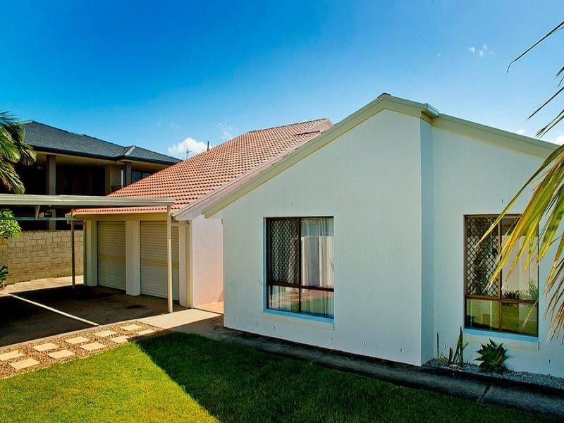 100 Oxley Drive, Paradise Point QLD 4216