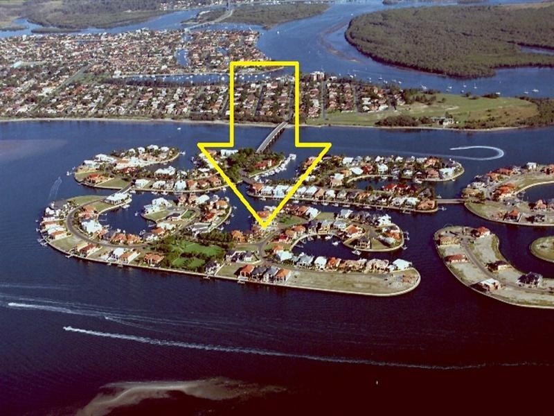 41 The Peninsula, Sovereign Islands QLD 4216