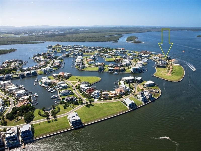 44 Knightsbridge Parade East, Sovereign Islands QLD 4216