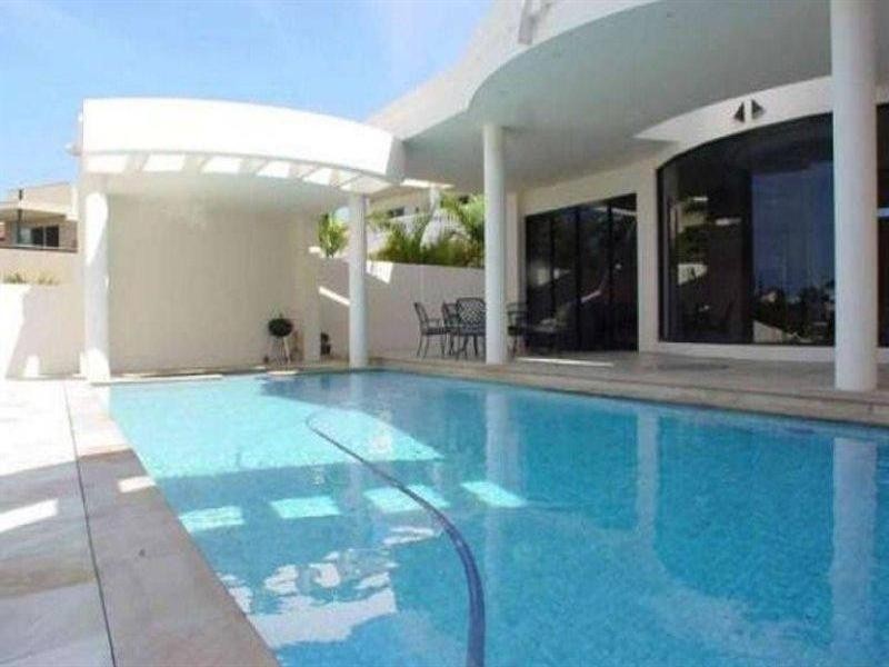 35 Brittanic Crescent, Sovereign Islands QLD 4216