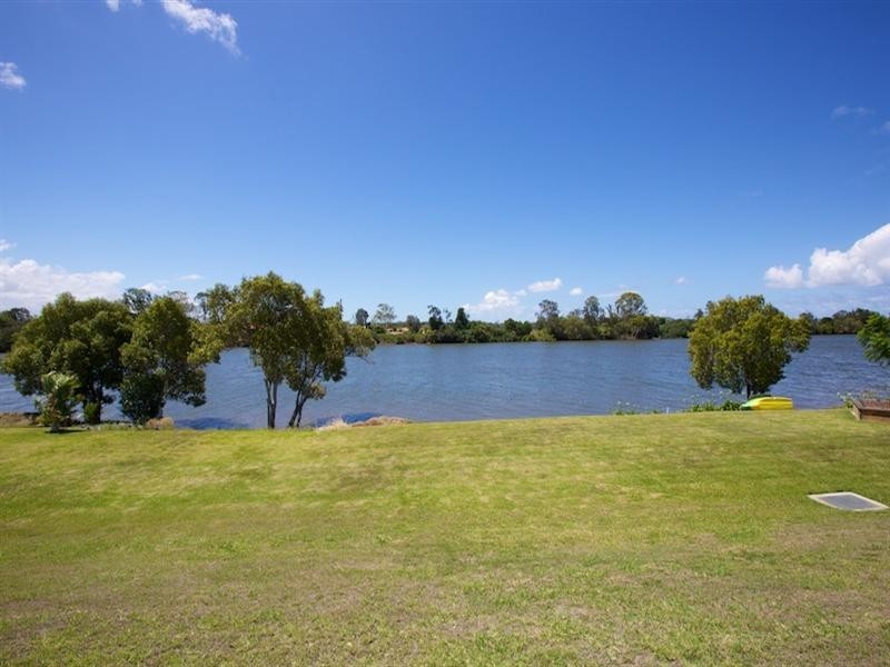 31 North Bank Court, Helensvale QLD 4212