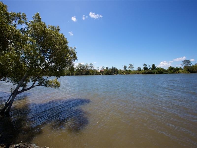 31 North Bank Court, Helensvale QLD 4212