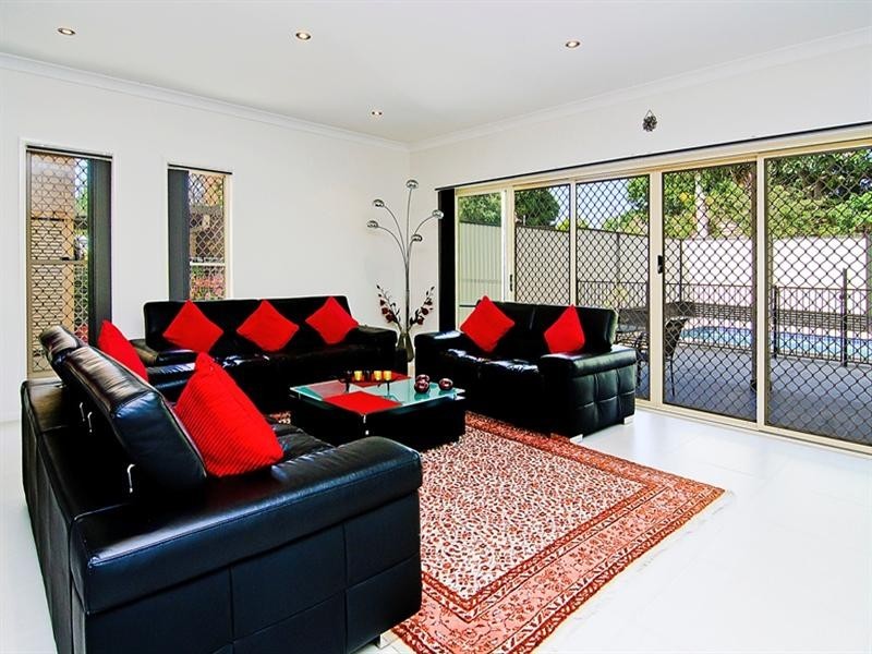 33 Turpin Road, Labrador QLD 4215