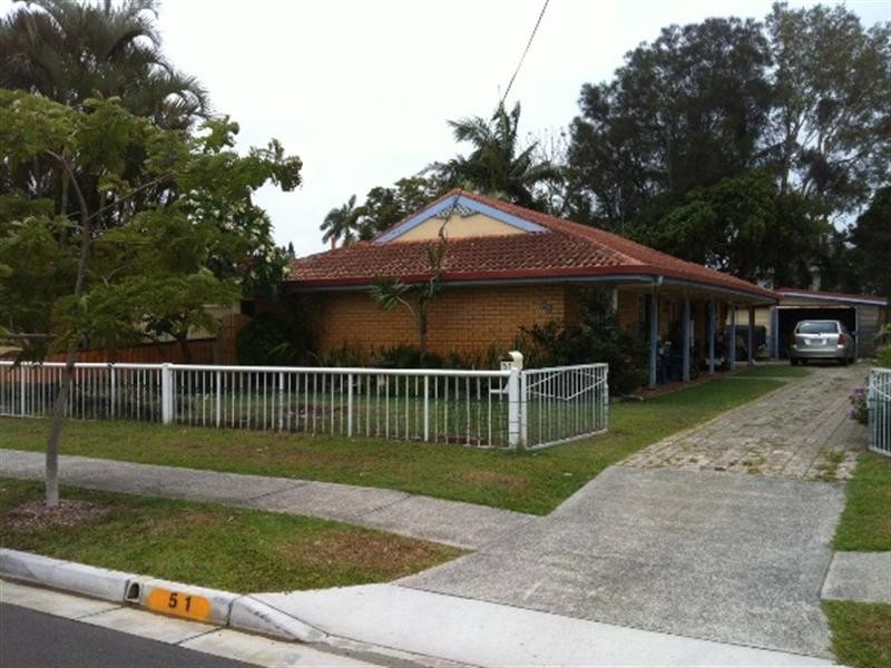 51 Milton Avenue, Paradise Point QLD 4216