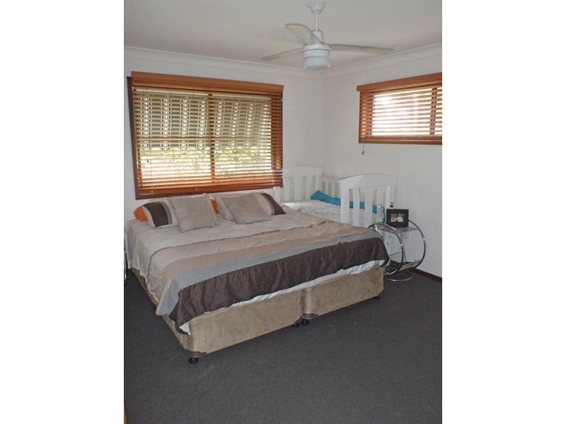 2/20 Warrie Close, Paradise Point QLD 4216