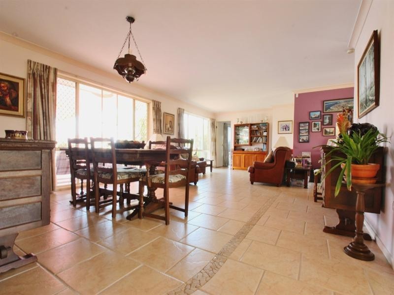 19 Erave Avenue, Runaway Bay QLD 4216