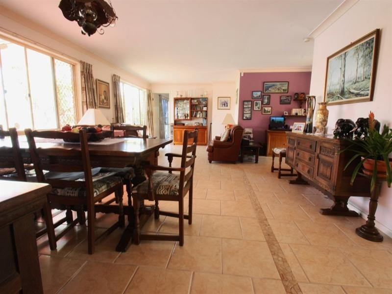 19 Erave Avenue, Runaway Bay QLD 4216