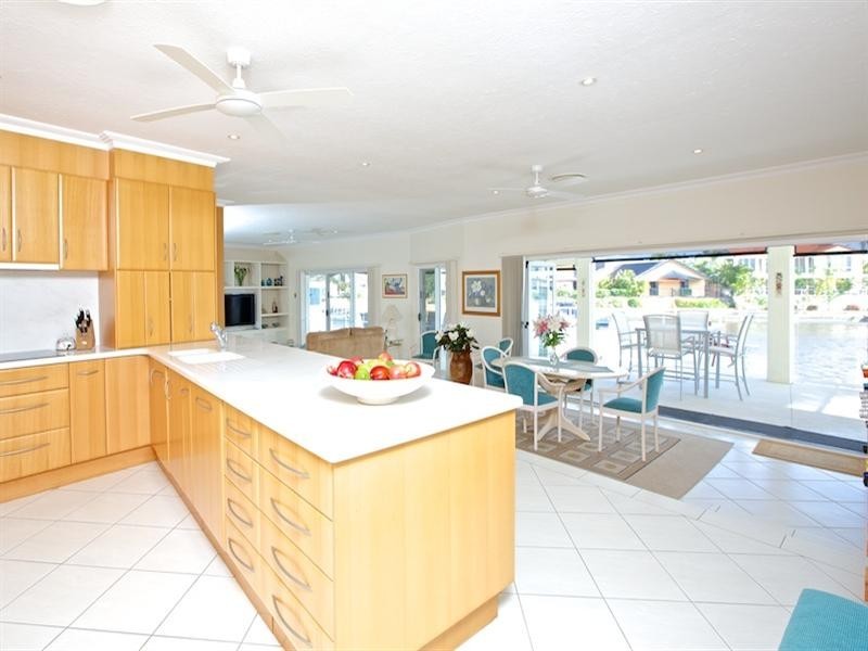 47 Cockleshell Court, Runaway Bay QLD 4216