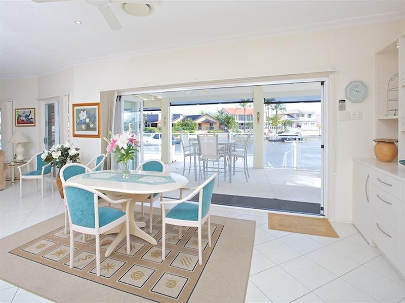 47 Cockleshell Court, Runaway Bay QLD 4216