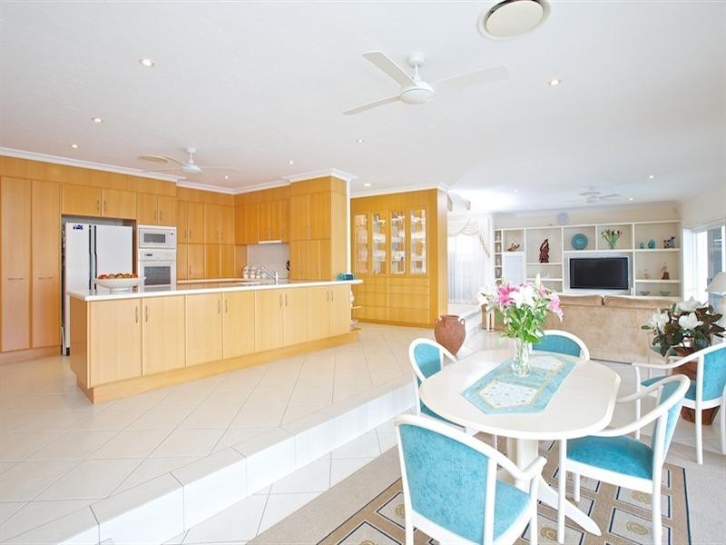 47 Cockleshell Court, Runaway Bay QLD 4216