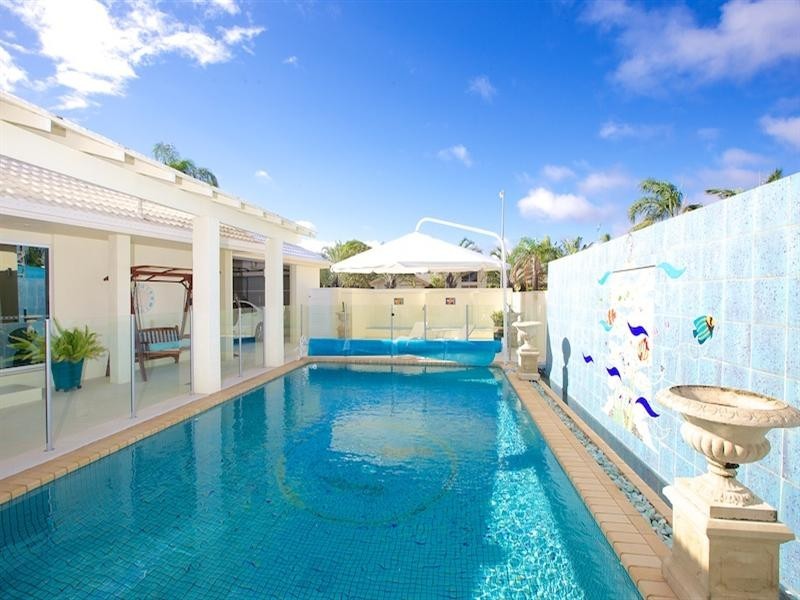 47 Cockleshell Court, Runaway Bay QLD 4216