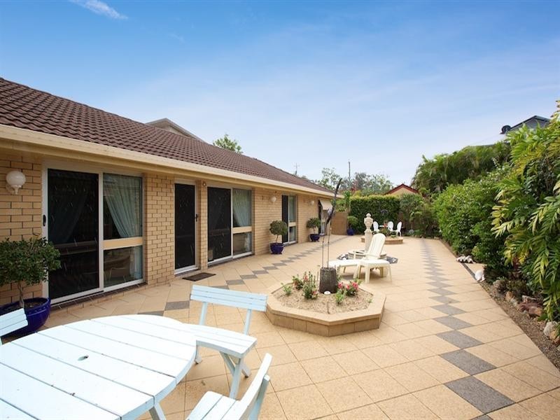 37 Abalone Avenue, Paradise Point QLD 4216