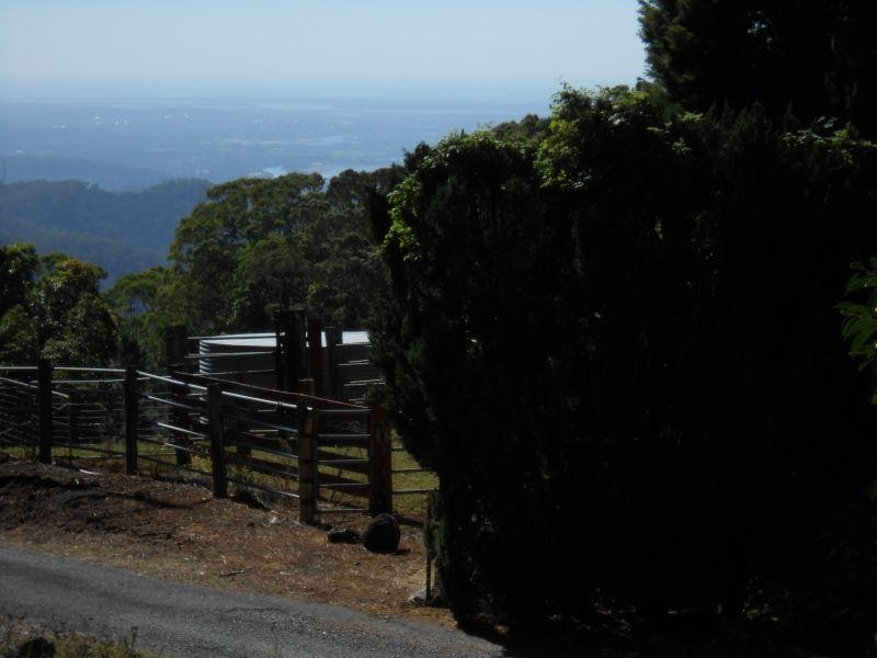 28 Carey Parade, Tamborine Mountain QLD 4272