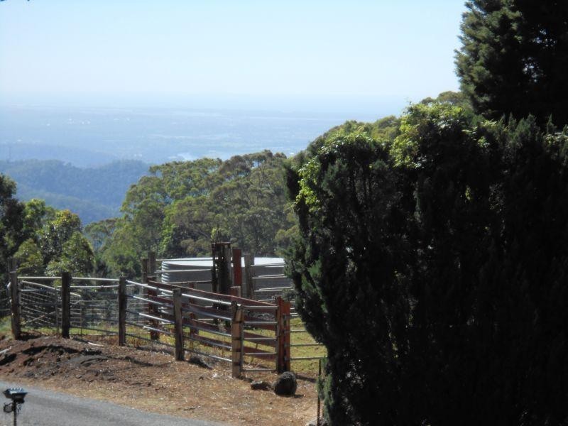 28 Carey Parade, Tamborine Mountain QLD 4272