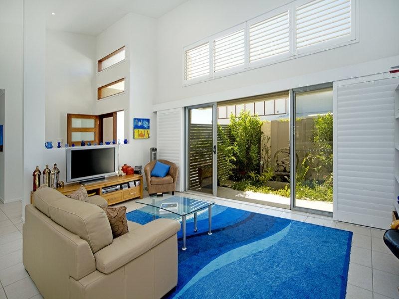 141/1 Halcyon Way, Hope Island QLD 4212