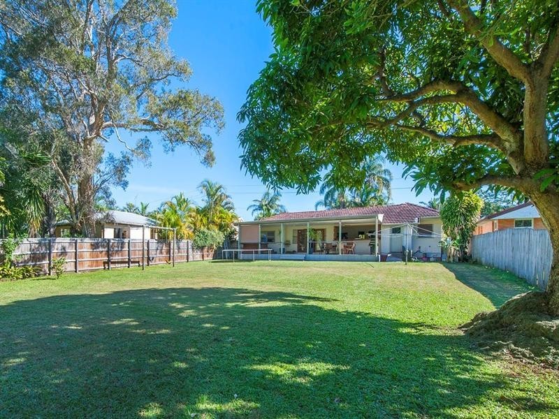 95 Turpin Road, Labrador QLD 4215