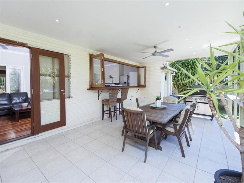 95 Turpin Road, Labrador QLD 4215