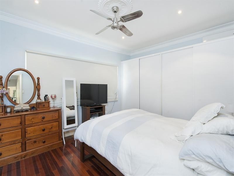 95 Turpin Road, Labrador QLD 4215