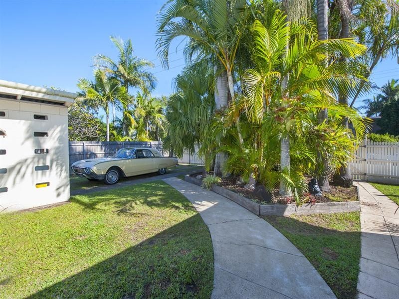 95 Turpin Road, Labrador QLD 4215