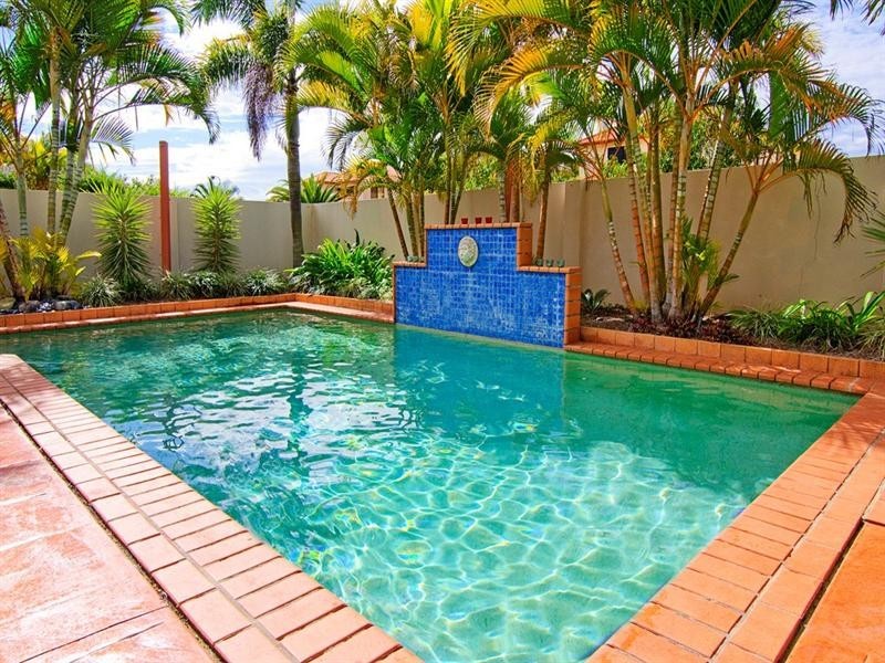 12 Ken Crescent, Helensvale QLD 4212