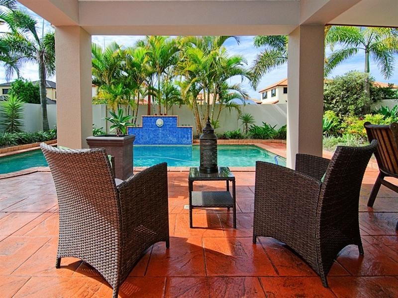 12 Ken Crescent, Helensvale QLD 4212