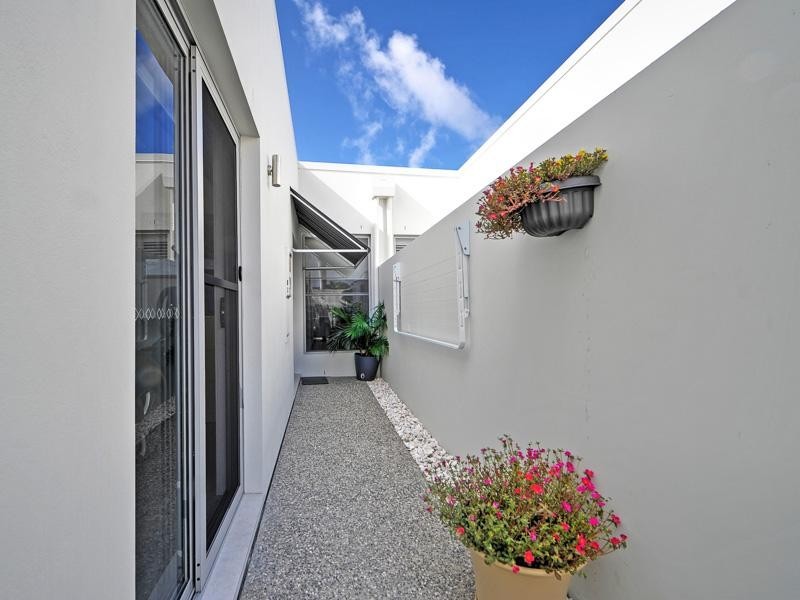 7693 Fairway Boulevard, Hope Island QLD 4212