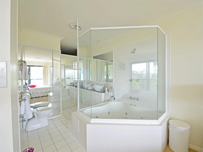 17/2 Ridgeline Way, Highland Park QLD 4211