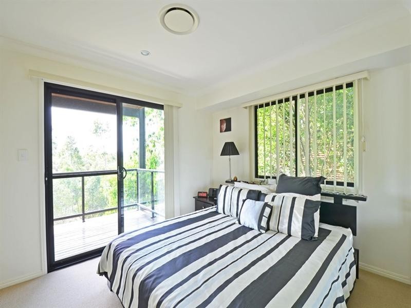 17/2 Ridgeline Way, Highland Park QLD 4211