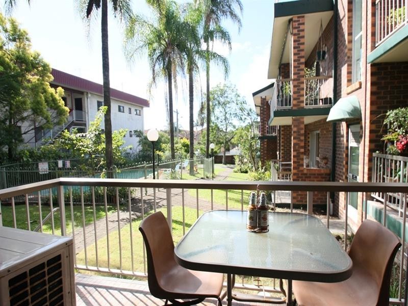 5/210 Scarborough Street, Southport QLD 4215