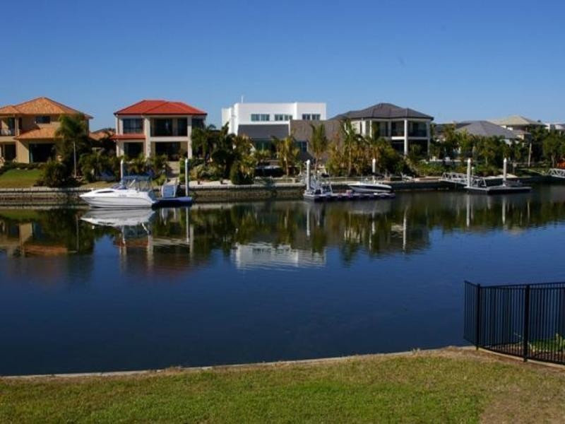 Hope Island QLD 4212