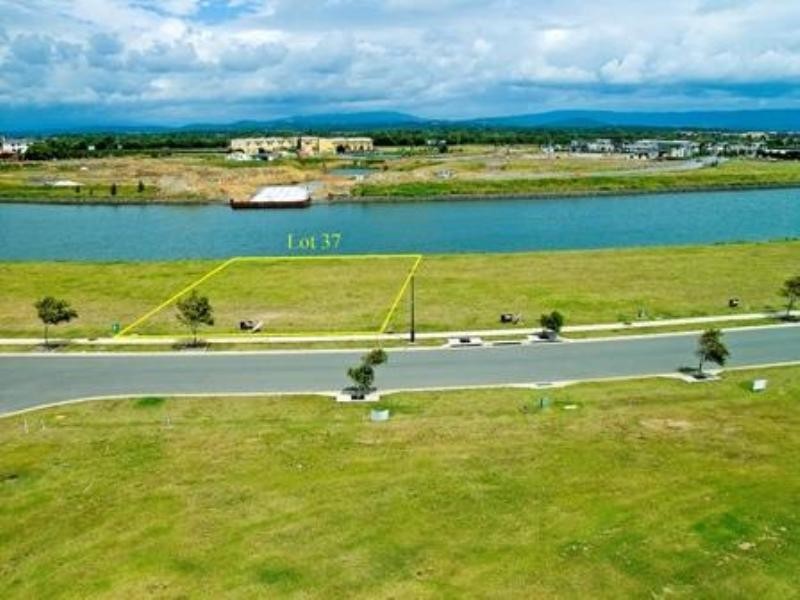 Hope Island QLD 4212