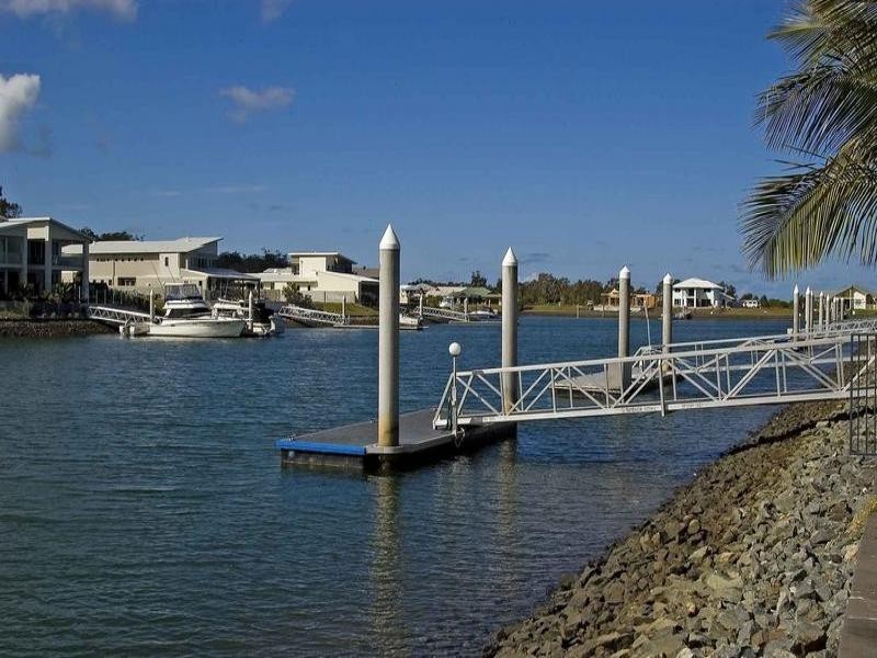 32 Buccaneer Way, Coomera QLD 4209