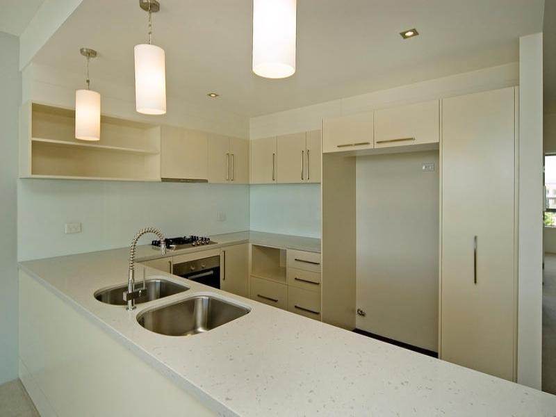 Hope Island QLD 4212