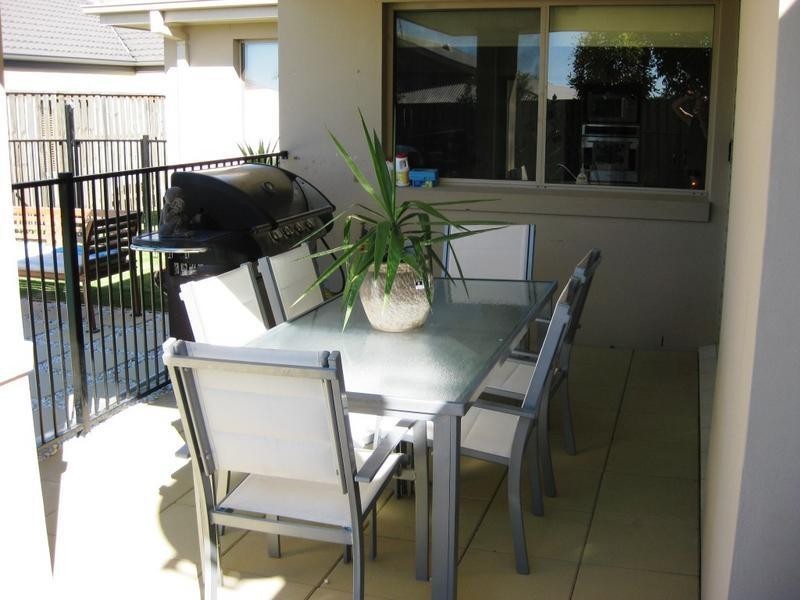 Oxenford QLD 4210