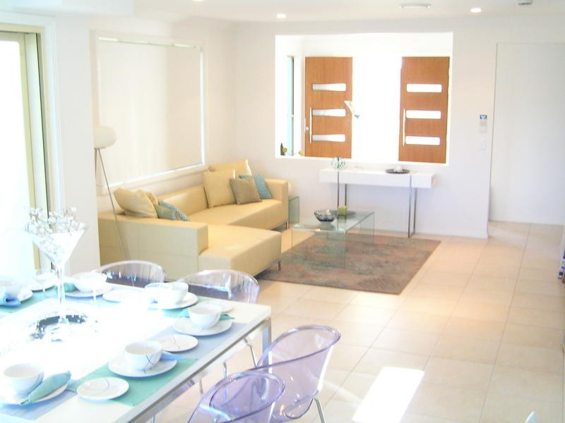 Hope Island QLD 4212